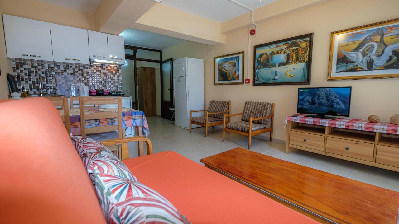 Teras Butik Apart Карабурун Екстериор снимка