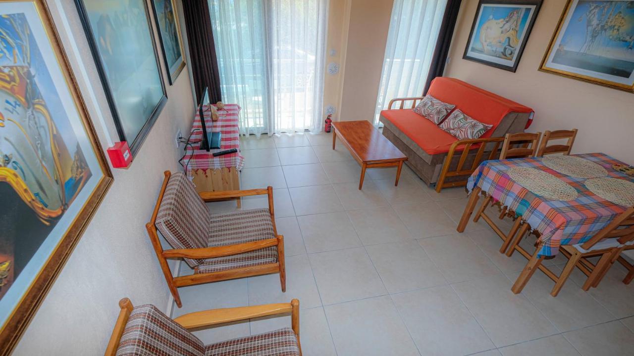 Teras Butik Apart Карабурун Екстериор снимка