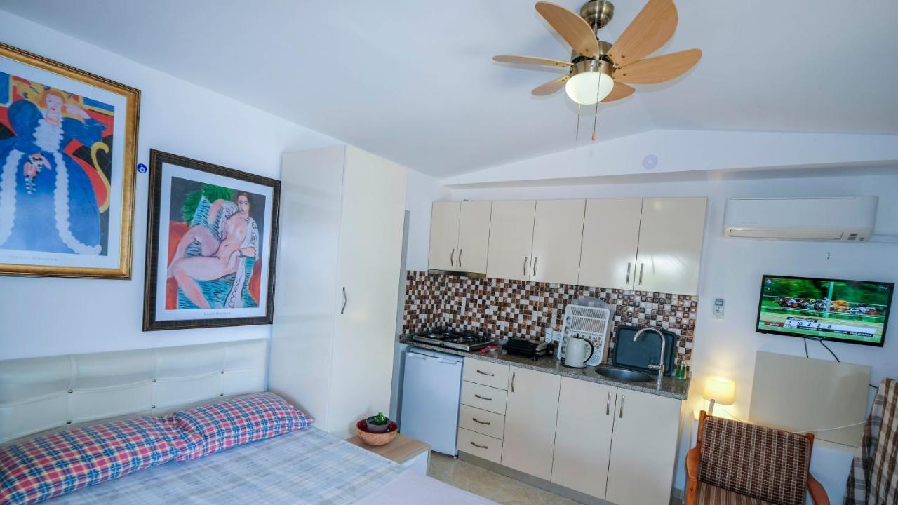 Teras Butik Apart Карабурун Екстериор снимка